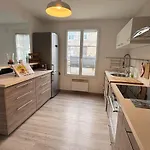Maison Spacieuse Et Lumineuse A