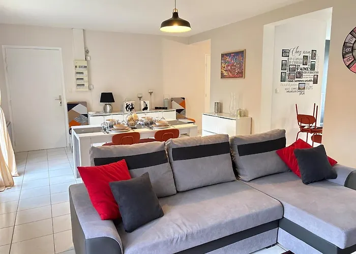 Maison Spacieuse Et Lumineuse A Holiday home